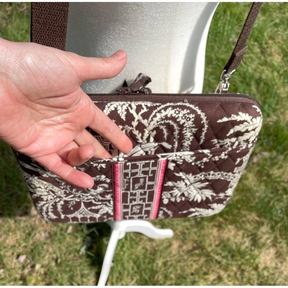 Vera Bradley's Imperial Style Quilted Cotton Covered Tablet/Briefcase - Picture 2 of 14